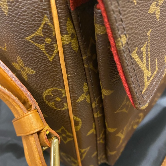 👜AUTHENTIC VIVA CITE LOUIS VUITTON👜 - Picture 9 of 17